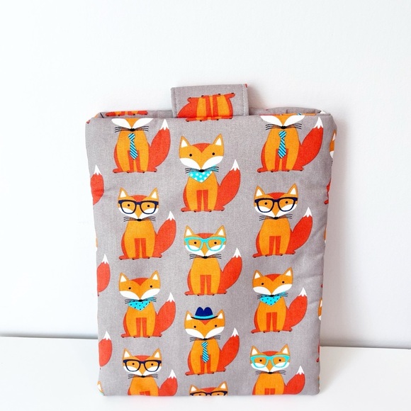 Gray Fox Print Pouch Kindle Fire or IPad Case Handmade - Picture 2 of 2